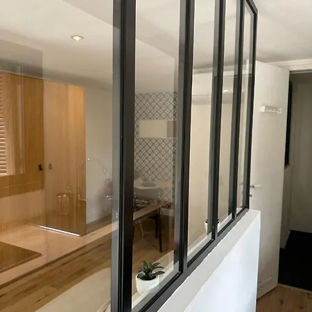 Апартаменты Beau Au Pied De La Cidatelle